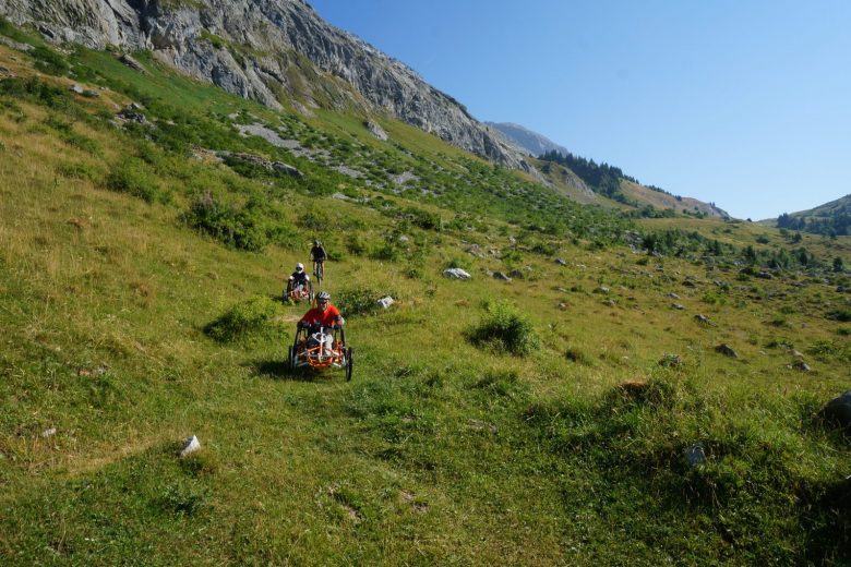 Fauteuil tout terrain de descente